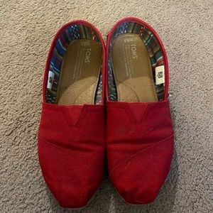 Red Toms